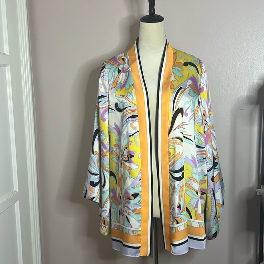 Large Zara Kimono Style draped top and matching mini skirt.